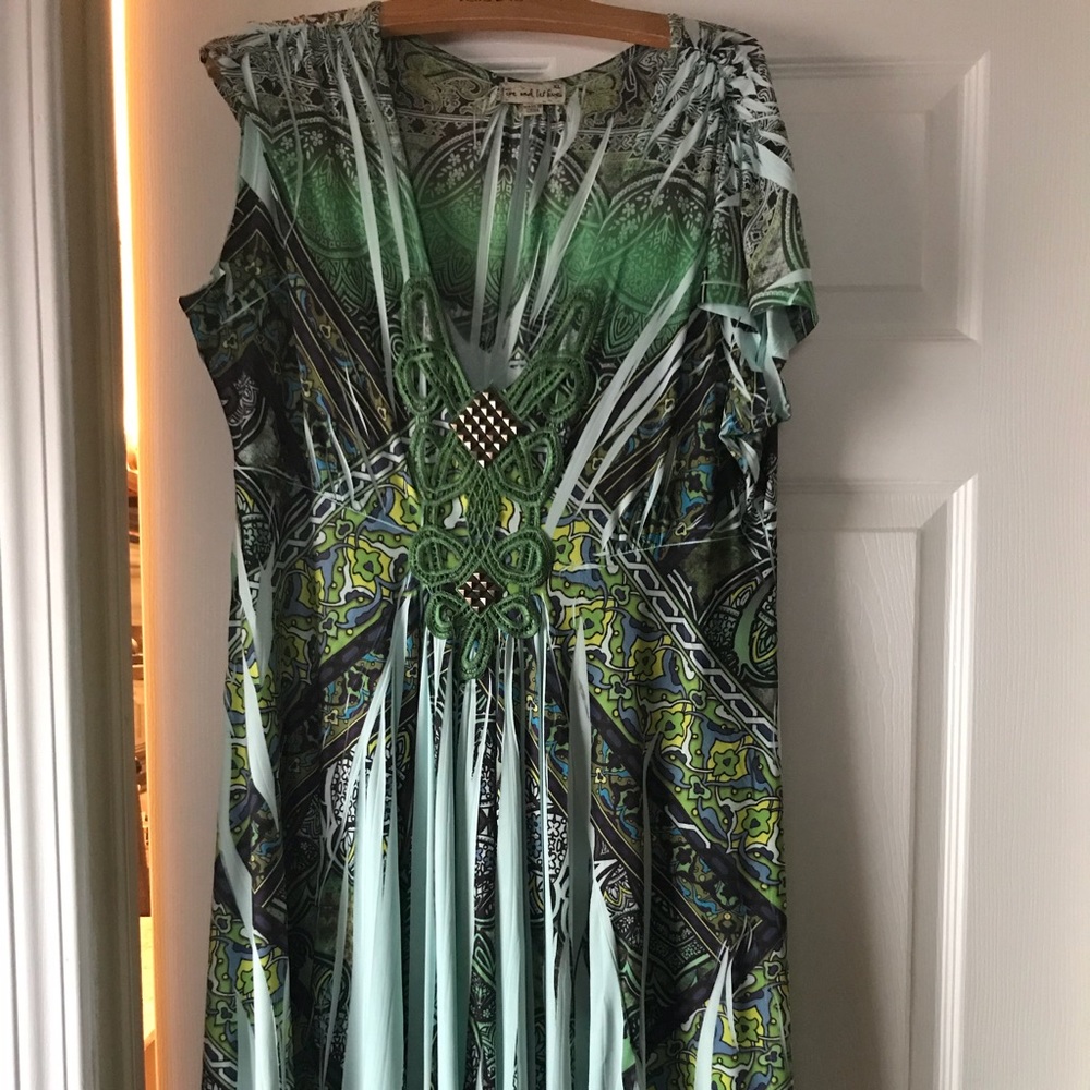 Live and let live dress